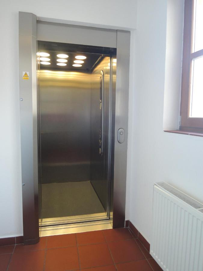 Hotel Praha Broumov Zewnętrze zdjęcie
