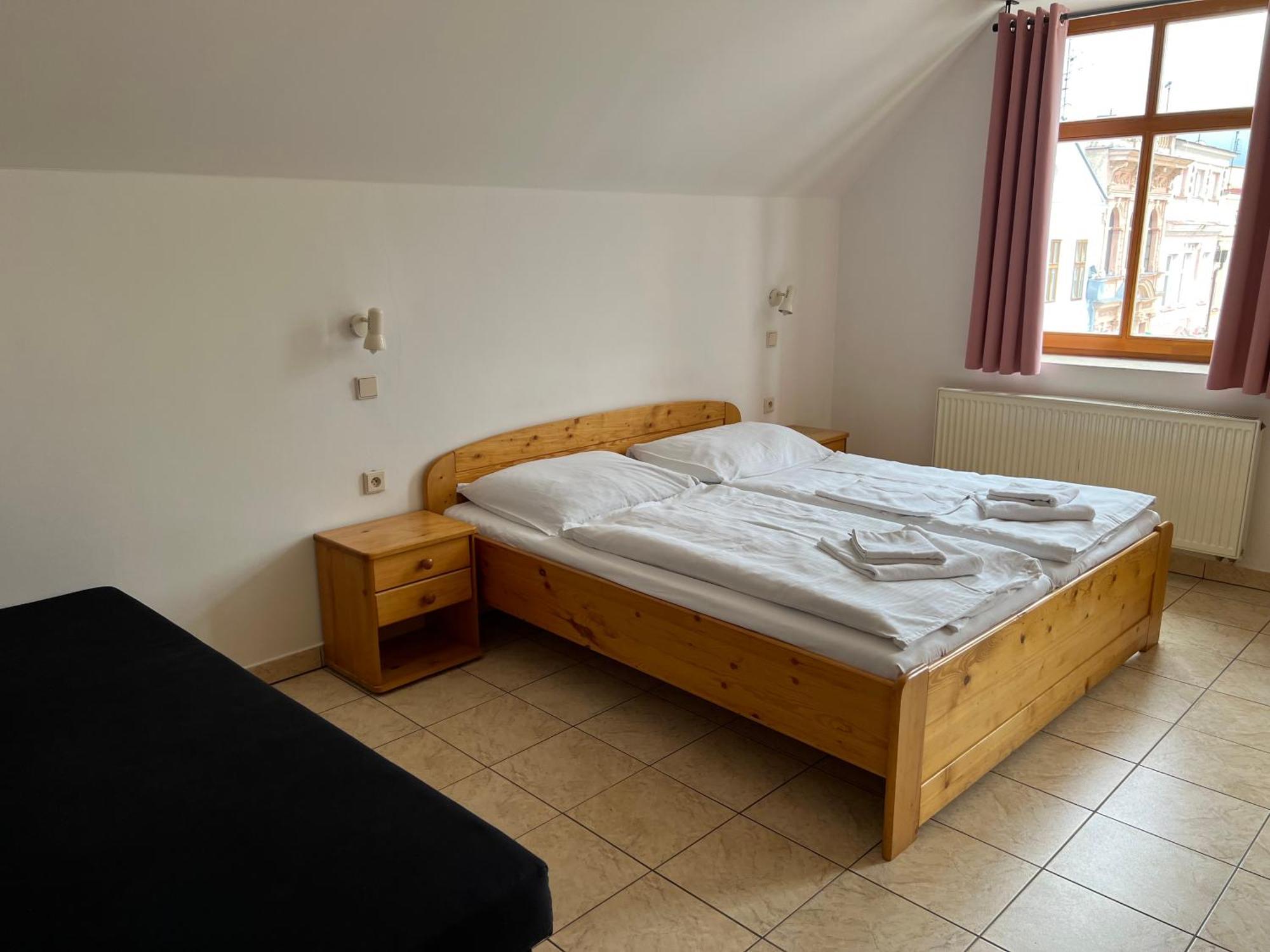Hotel Praha Broumov Zewnętrze zdjęcie