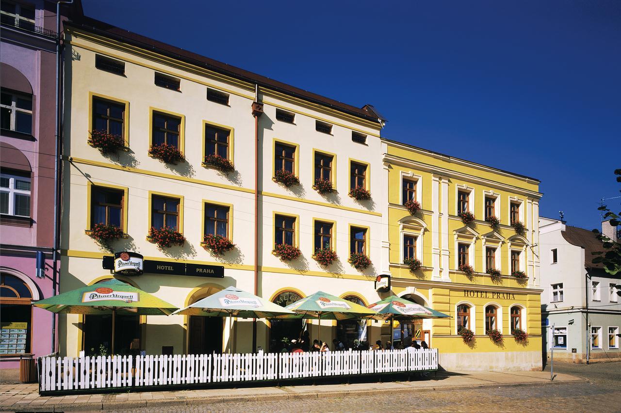 Hotel Praha Broumov Zewnętrze zdjęcie